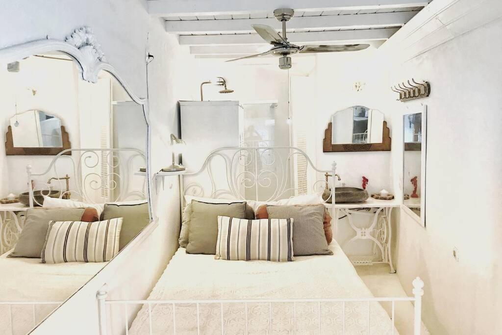 Villa Little Cactus Serifos Town Exterior foto